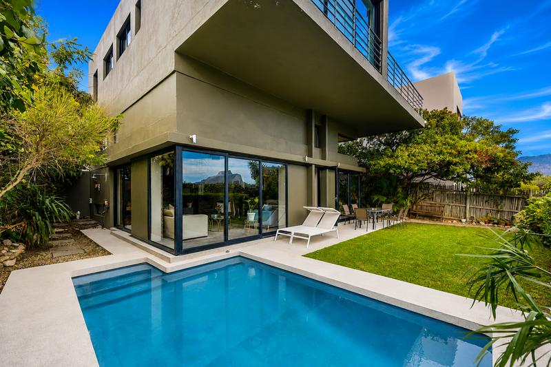 To Let 3 Bedroom Property for Rent in Scott Estate Western Cape